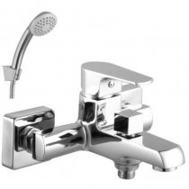 Смеситель LeMark Plus Factor LM1612C для ванны с коротким изливом Смеситель LeMark Plus Factor LM1612C для ванны с коротким изливом